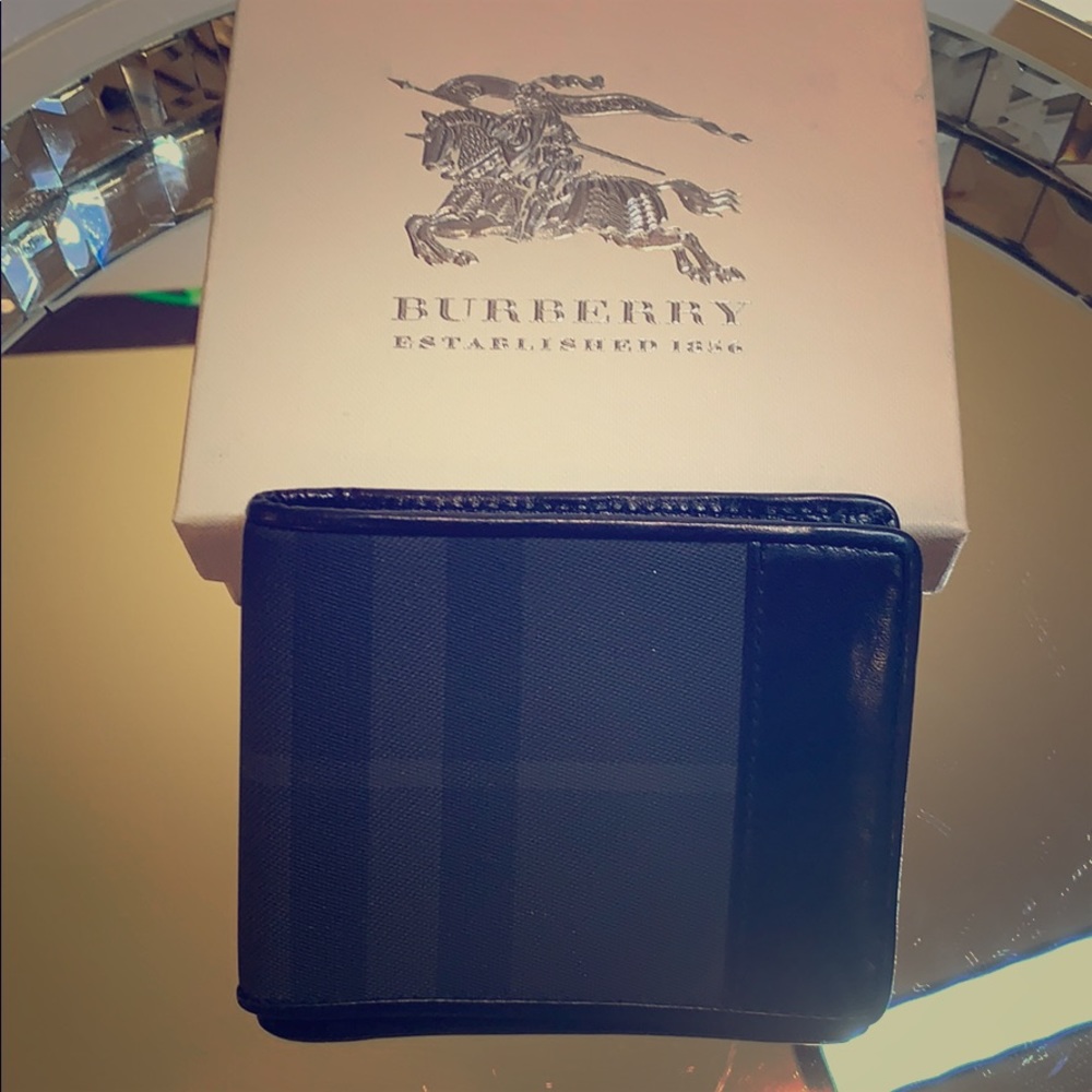 Burberry wallet